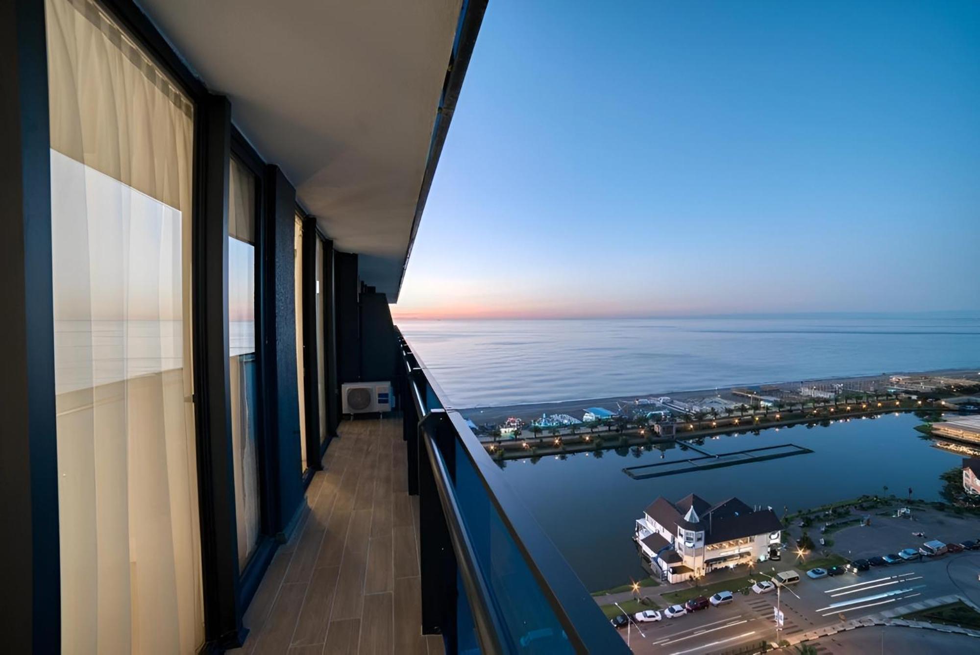 Orbi City Batumi Hotel View Екстер'єр фото